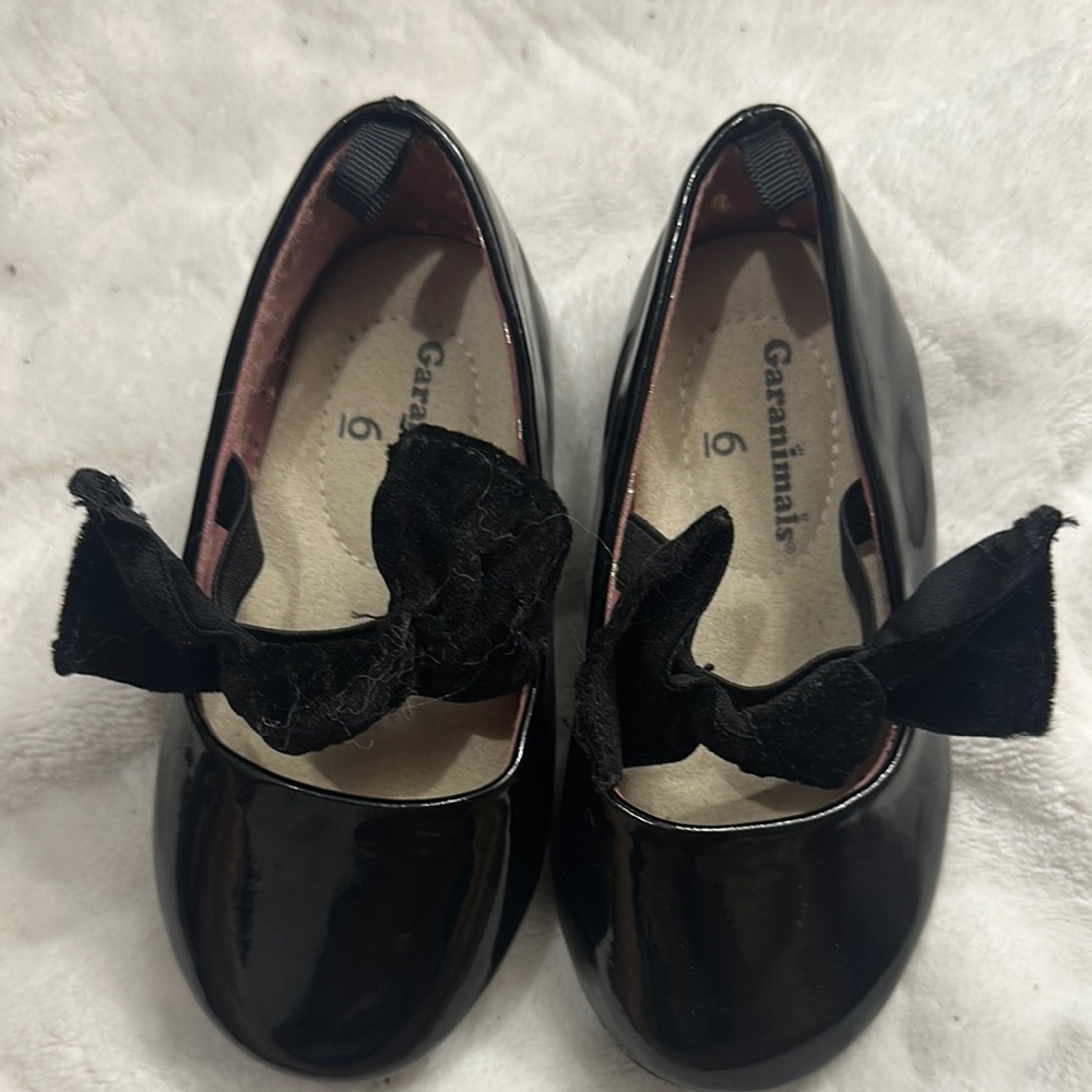 Garanimals Black Dress Shoes with Bow